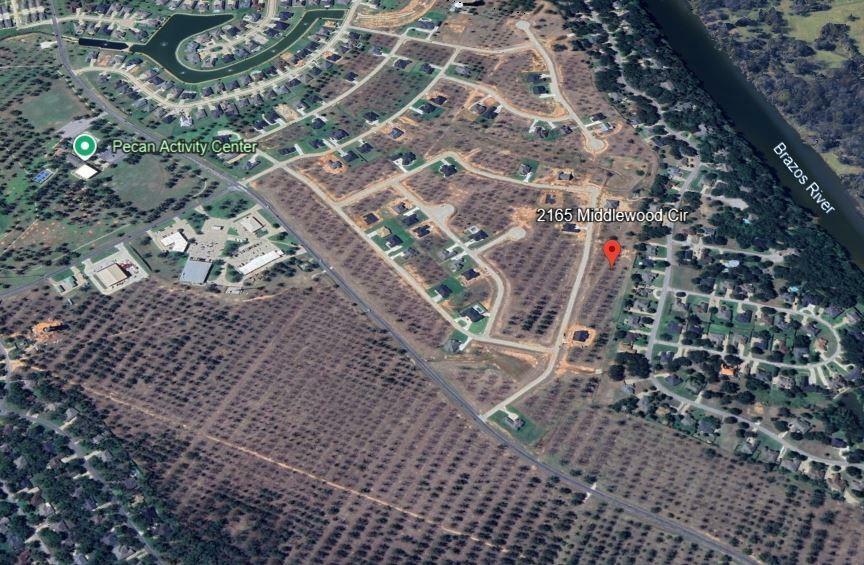 Property Photo: 2165 Middlewood Circle TX 76049