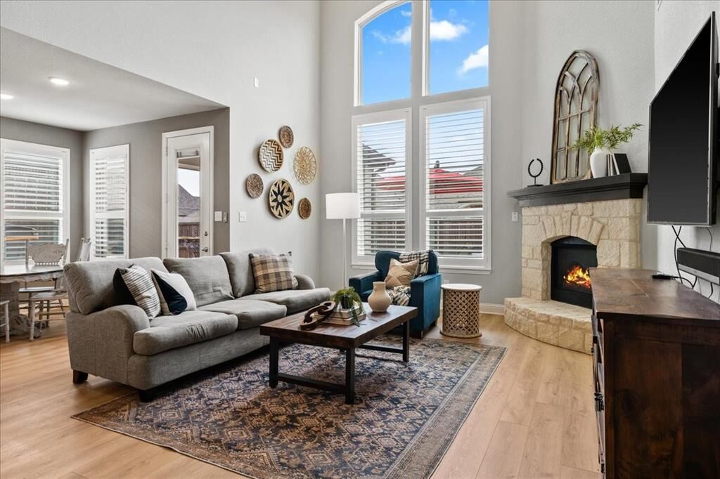 Property Photo: 2303 Saratoga Drive TX 75454