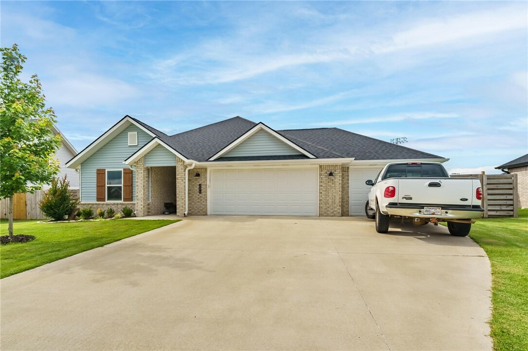204 Phyllis Farm Road  Prairie Grove AR 72753 photo