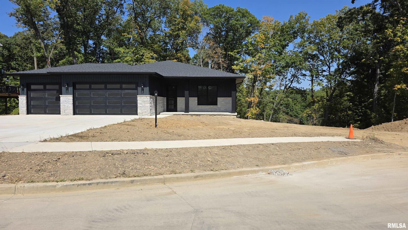 Property Photo: 124 Rosemary Lane IL 61548