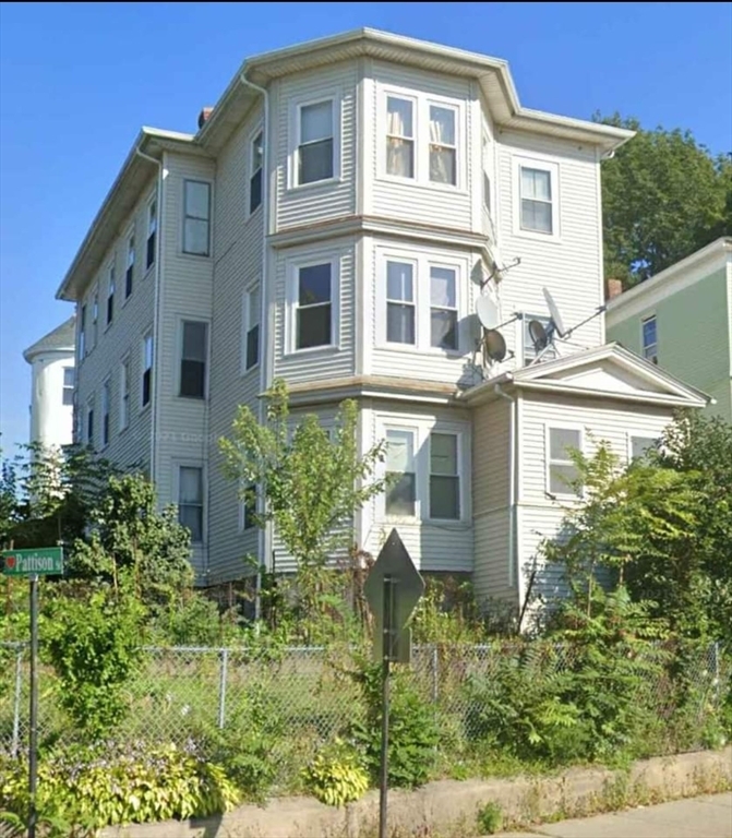 37 Vernon St  Worcester MA 01610 photo