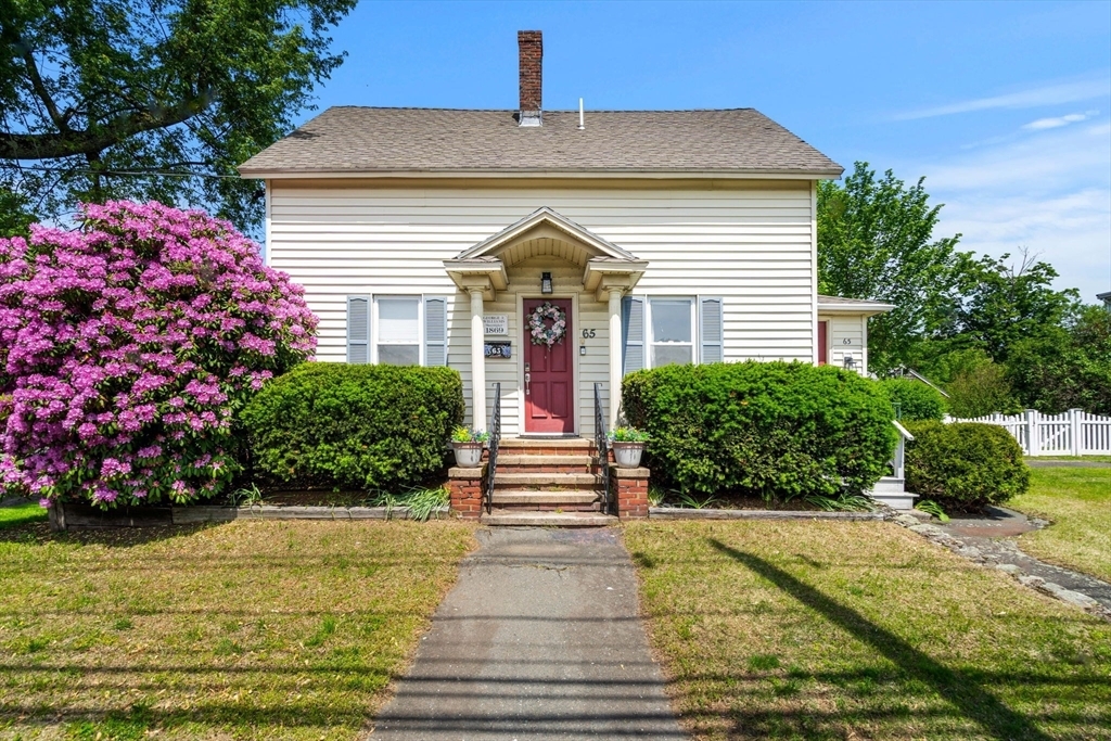 Property Photo:  65 Holten St  MA 01923 