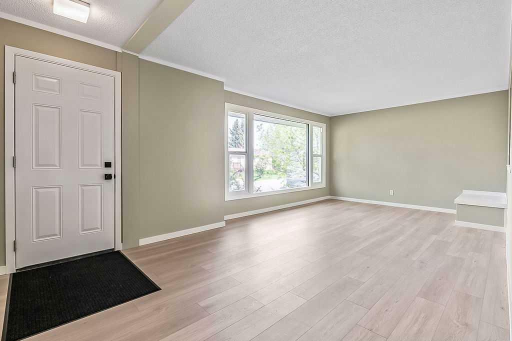 Property Photo: 219 Royalties Crescent AB T0L 1H0
