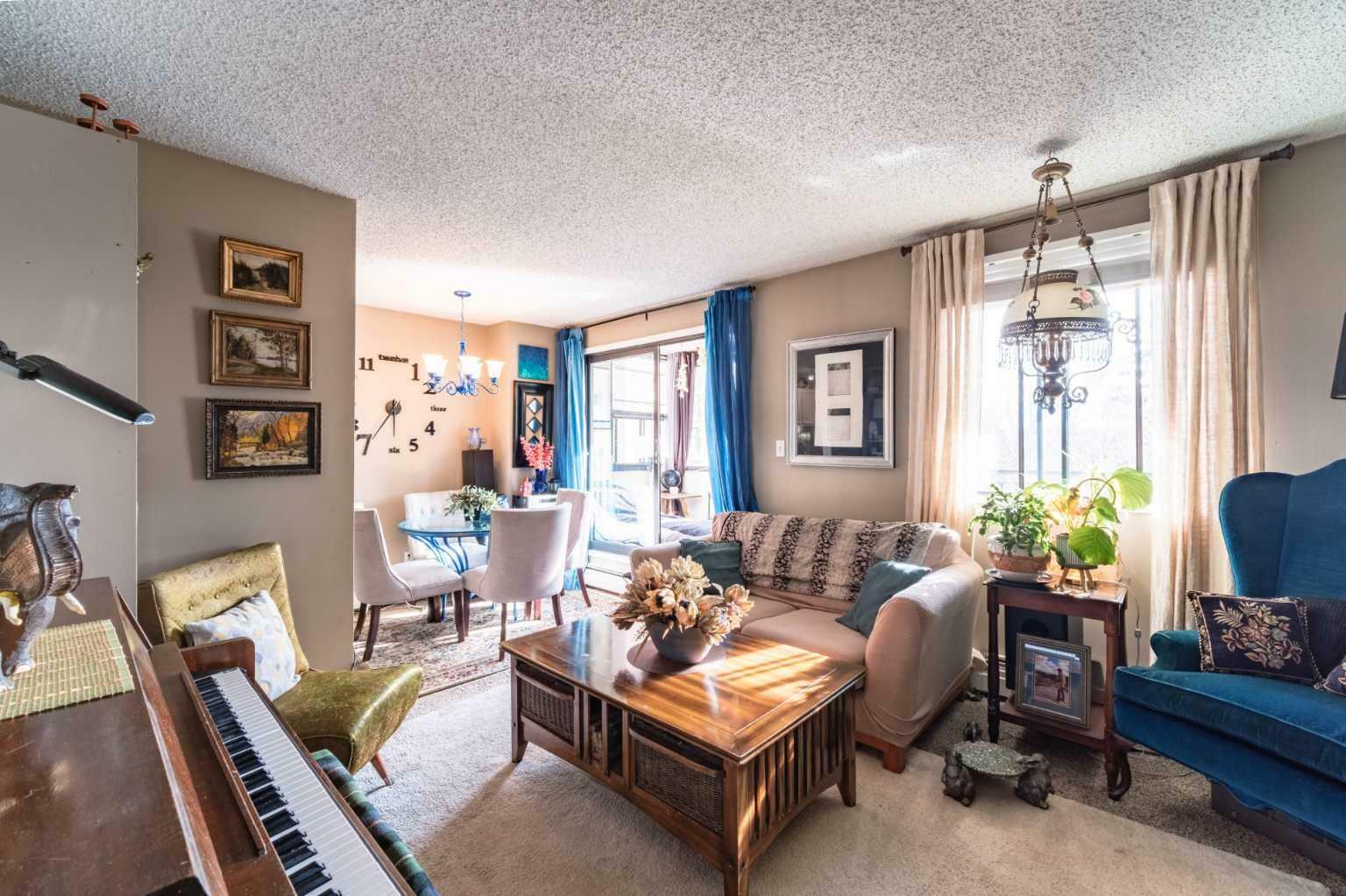 Property Photo:  111 14 Avenue SE 408  AB T2G 4Z8 