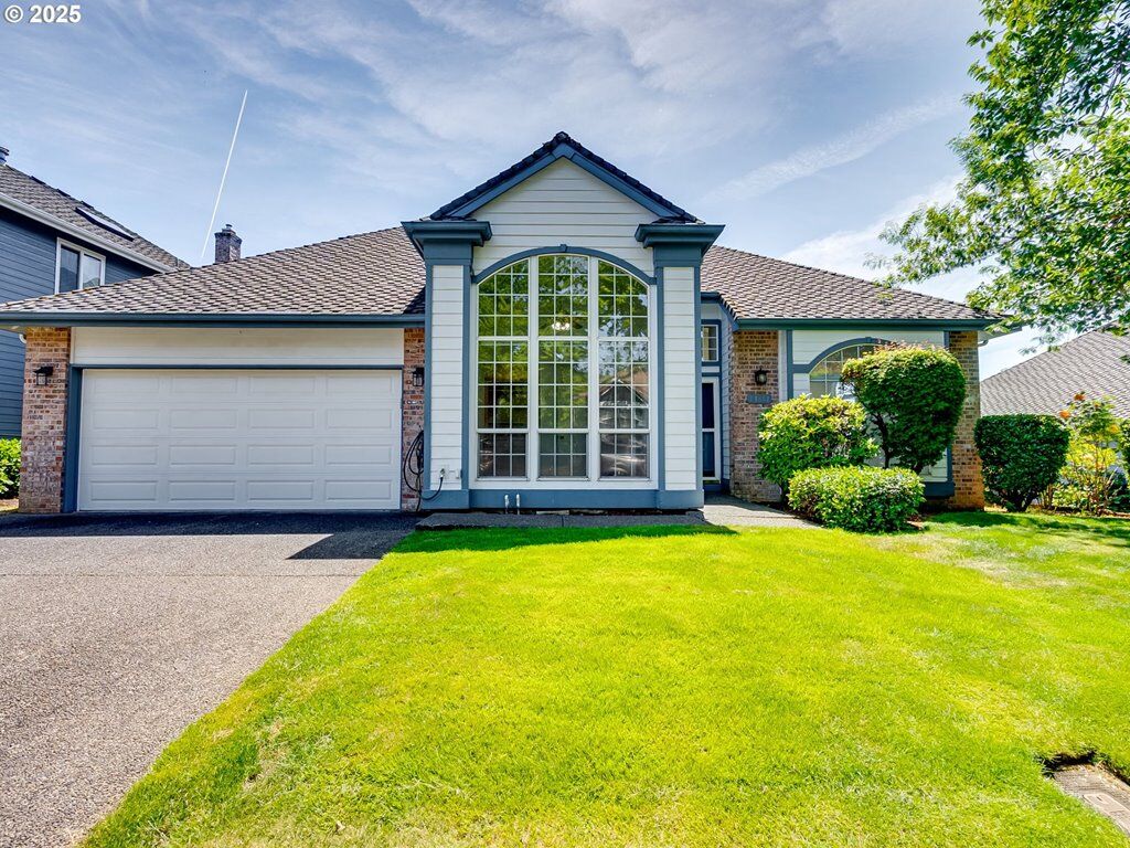 Property Photo: 13811 SE 36th St WA 98683