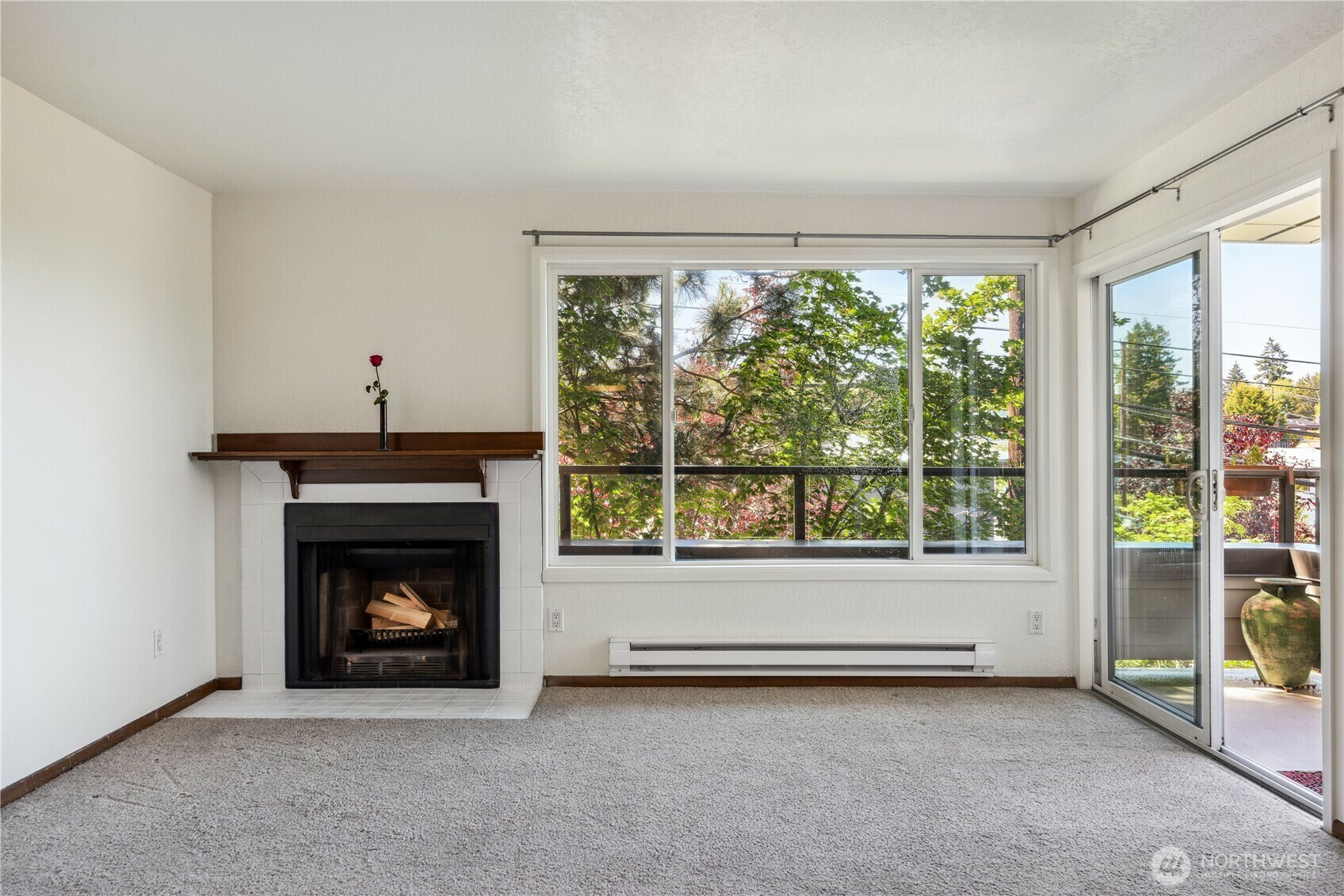 Property Photo: 6055 35th Avenue SW 201 WA 98126