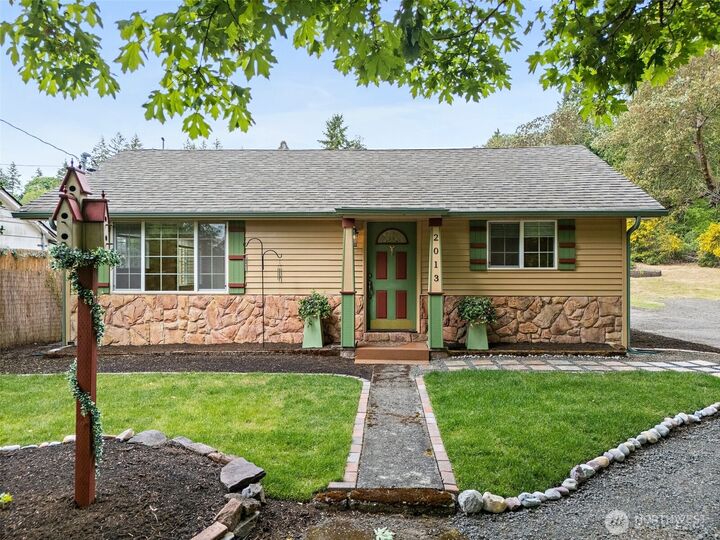 Property Photo: 2013 Jacobsen Boulevard NE WA 98310