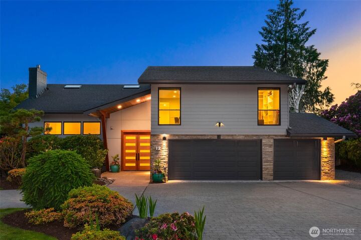 Property Photo:  12  Columbia Key  WA 98006 