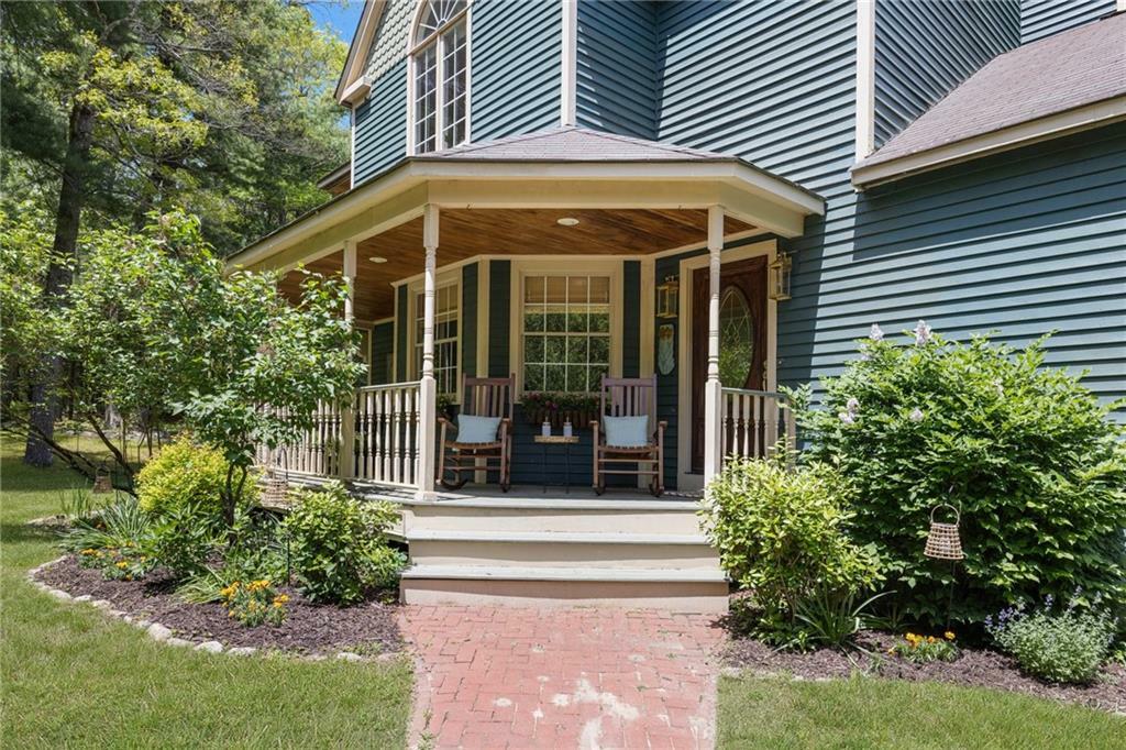 Property Photo:  17 Chappell Place Lane  RI 02822 