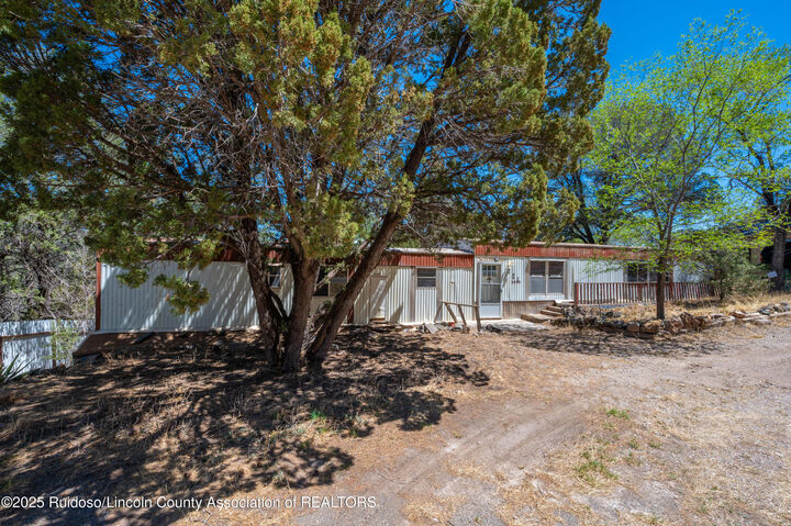 Property Photo:  328 Utah Lane Lane  NM 88346 