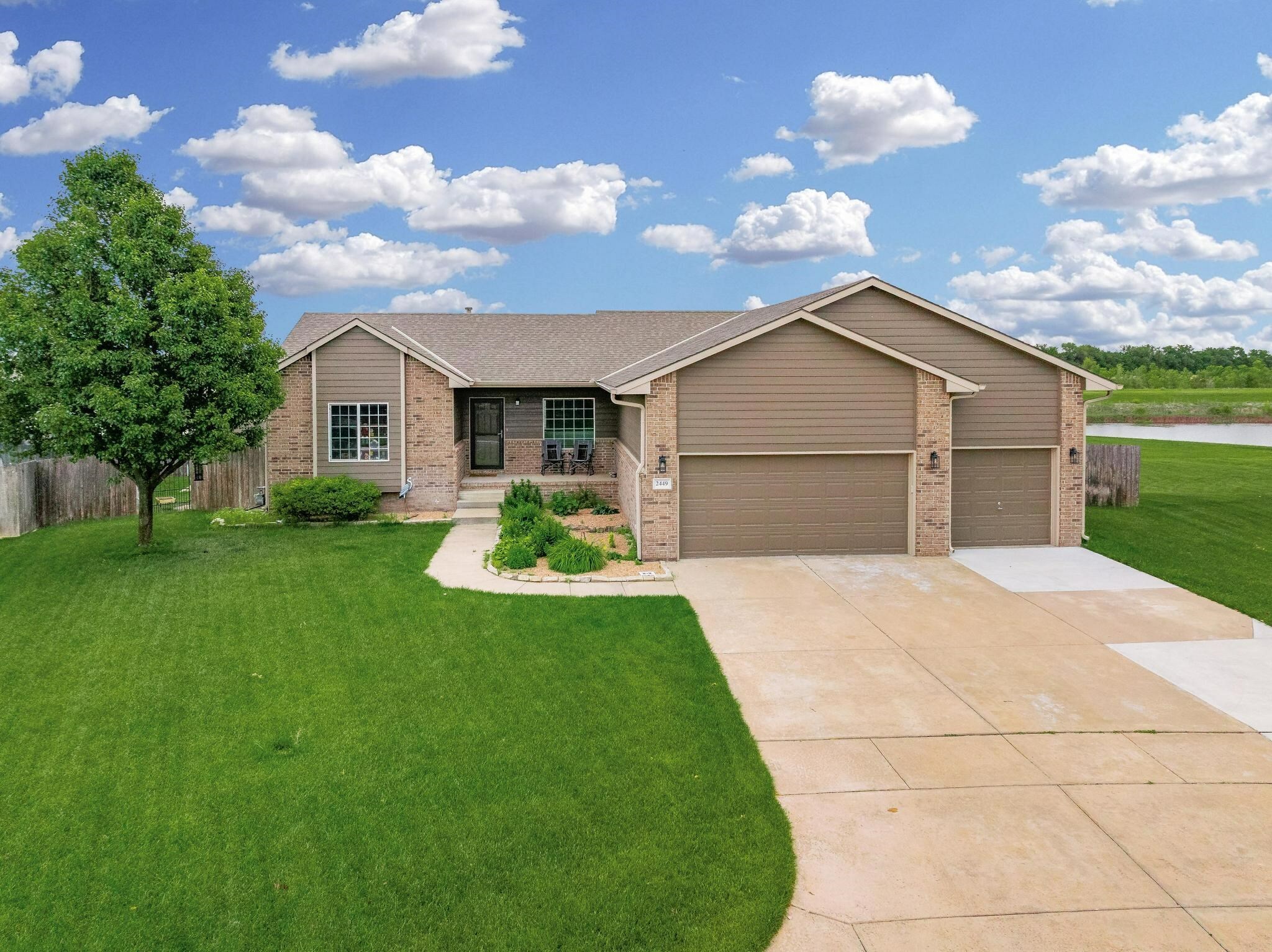 Property Photo: 2449 E Dory Ct KS 67052