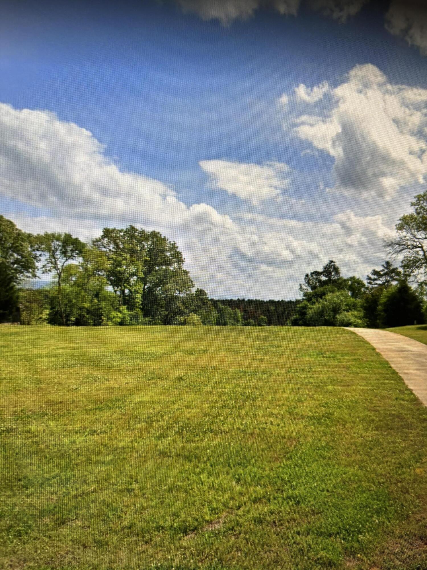 Property Photo: 445 River Pointe Circle NE TN 37310