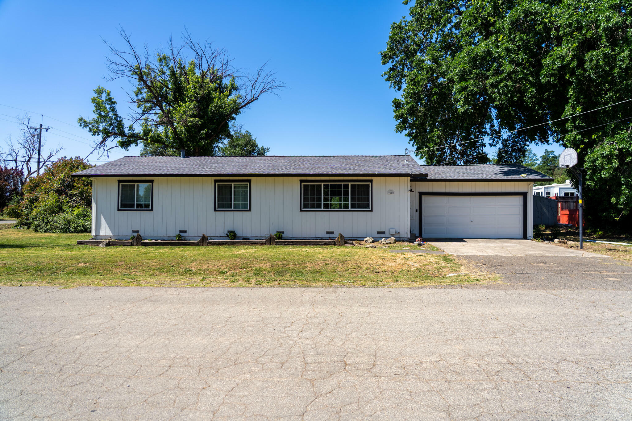 Property Photo: 7100 Aldo Way CA 96007