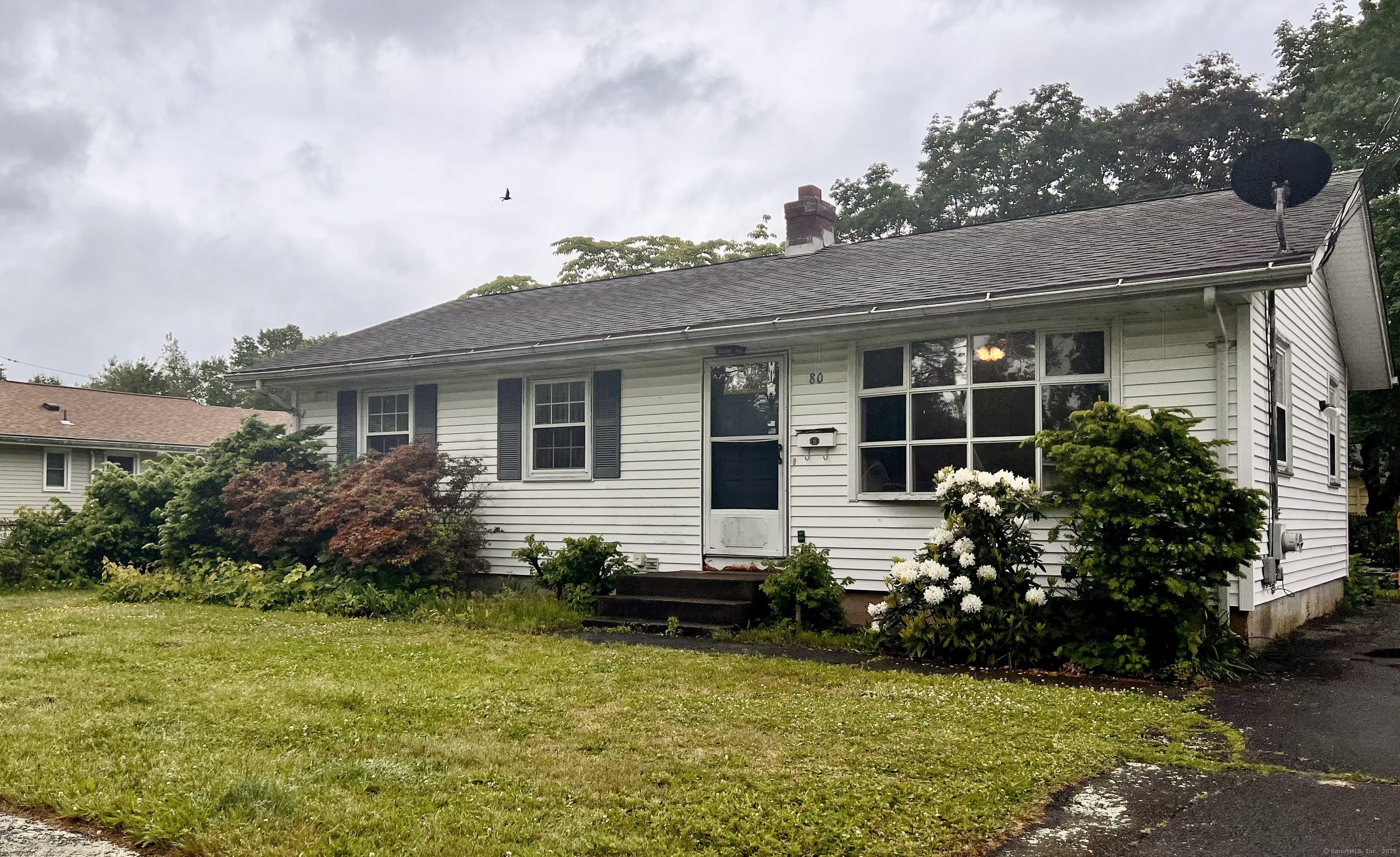Property Photo: 80 Village Circle CT 06514