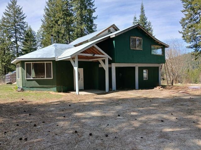 Property Photo: 4224 C Grouse Creek Rd WA 99148