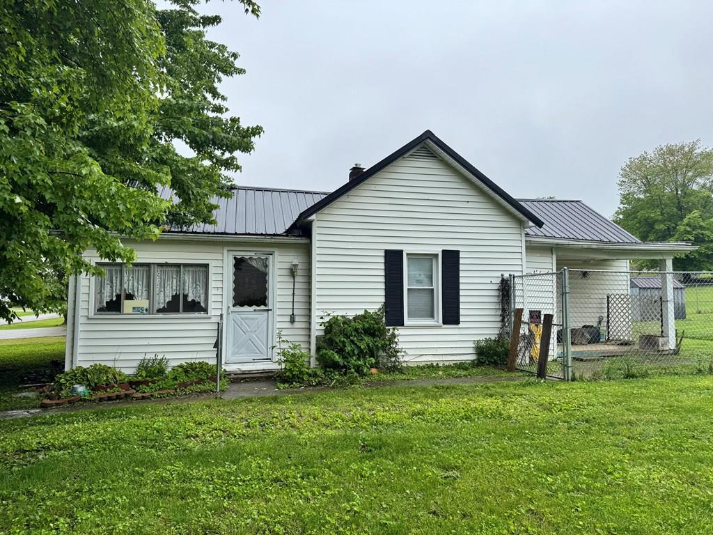 Property Photo:  312 Boundary Street  OH 45640 
