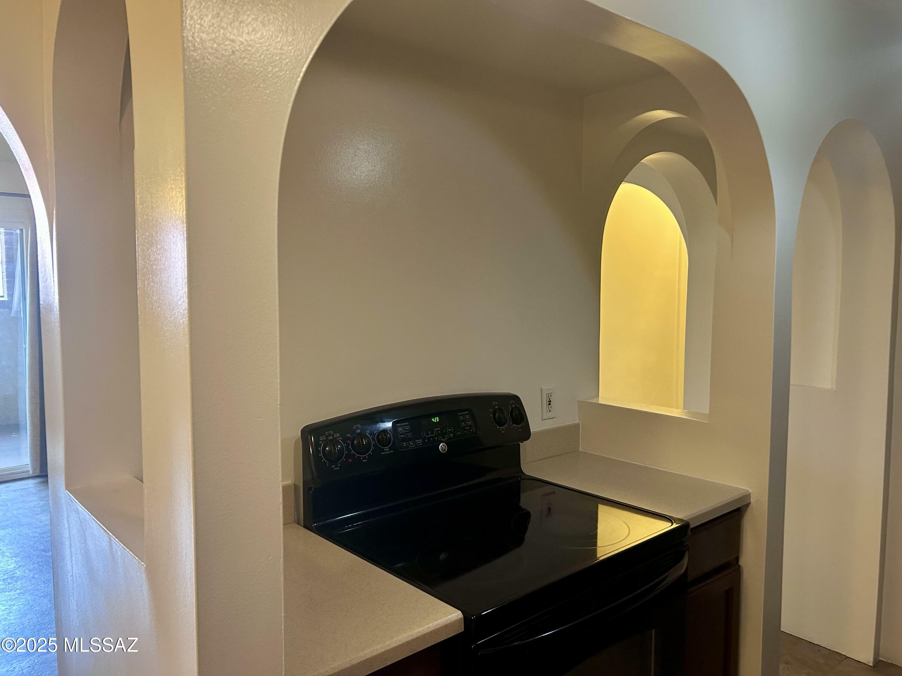 Property Photo: 6335 N Barcelona Lane 713 AZ 85704