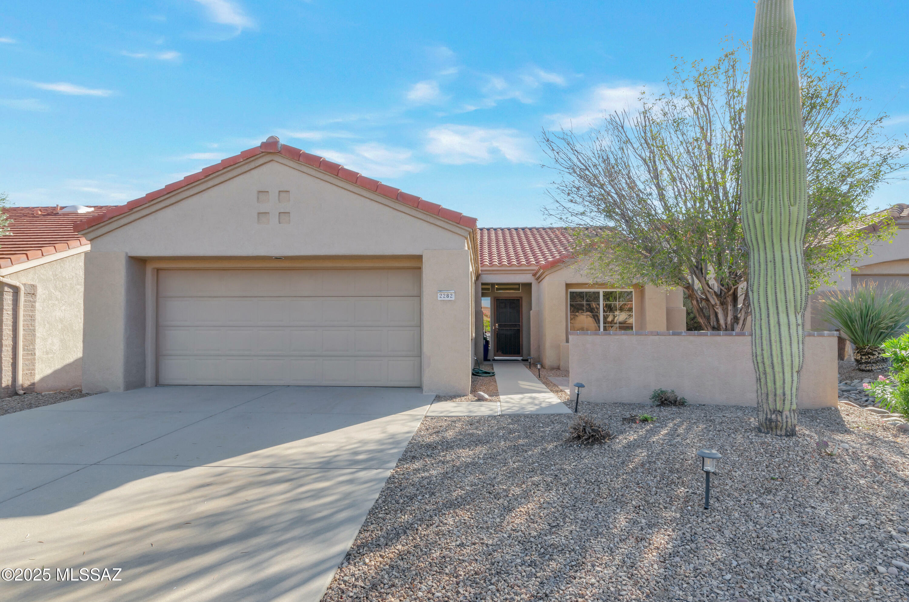 Property Photo: 2282 E Montrose Canyon Drive AZ 85755
