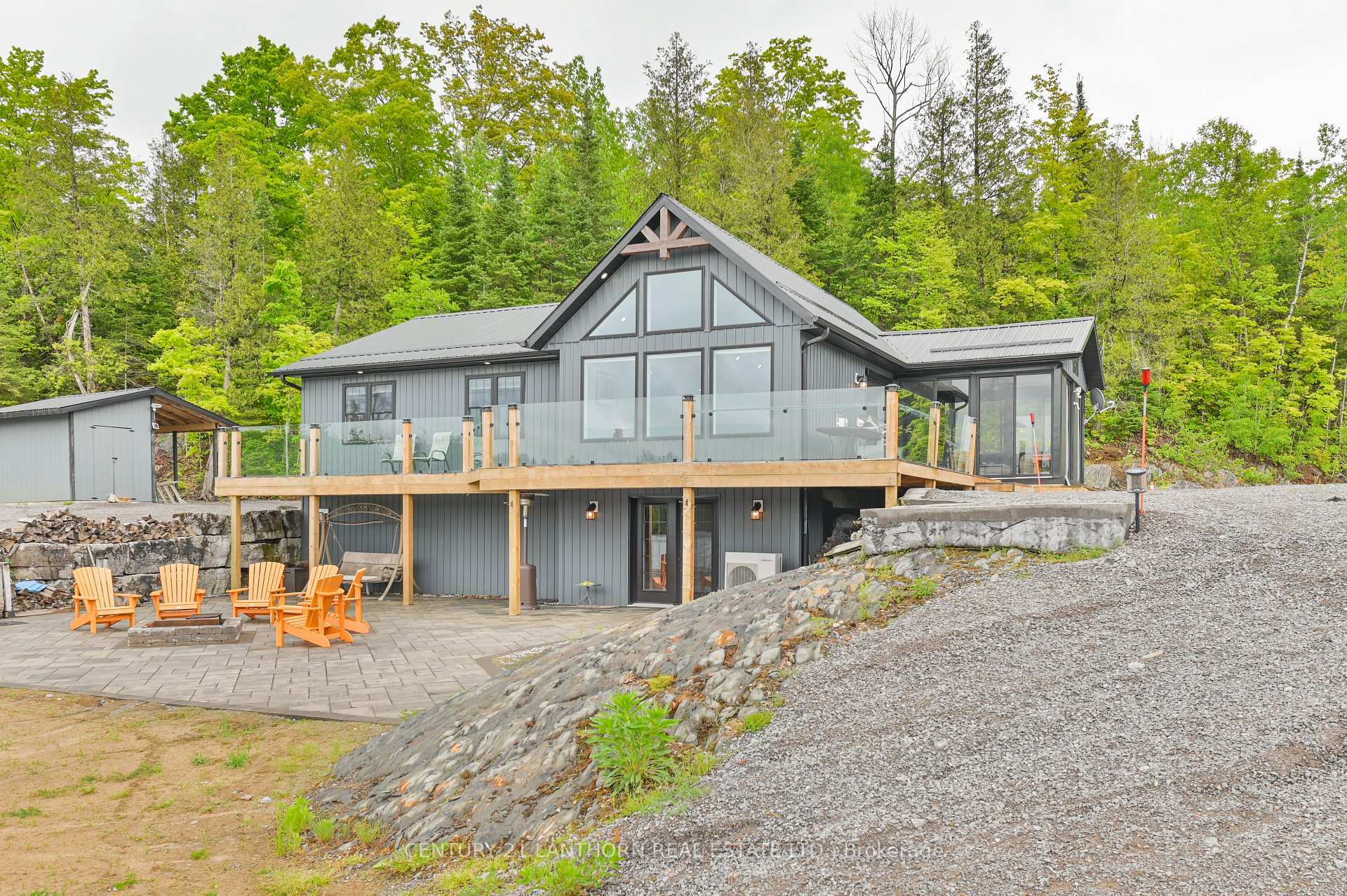 Property Photo: 475 South Pine View Ridge Lane ON K0L 1W0