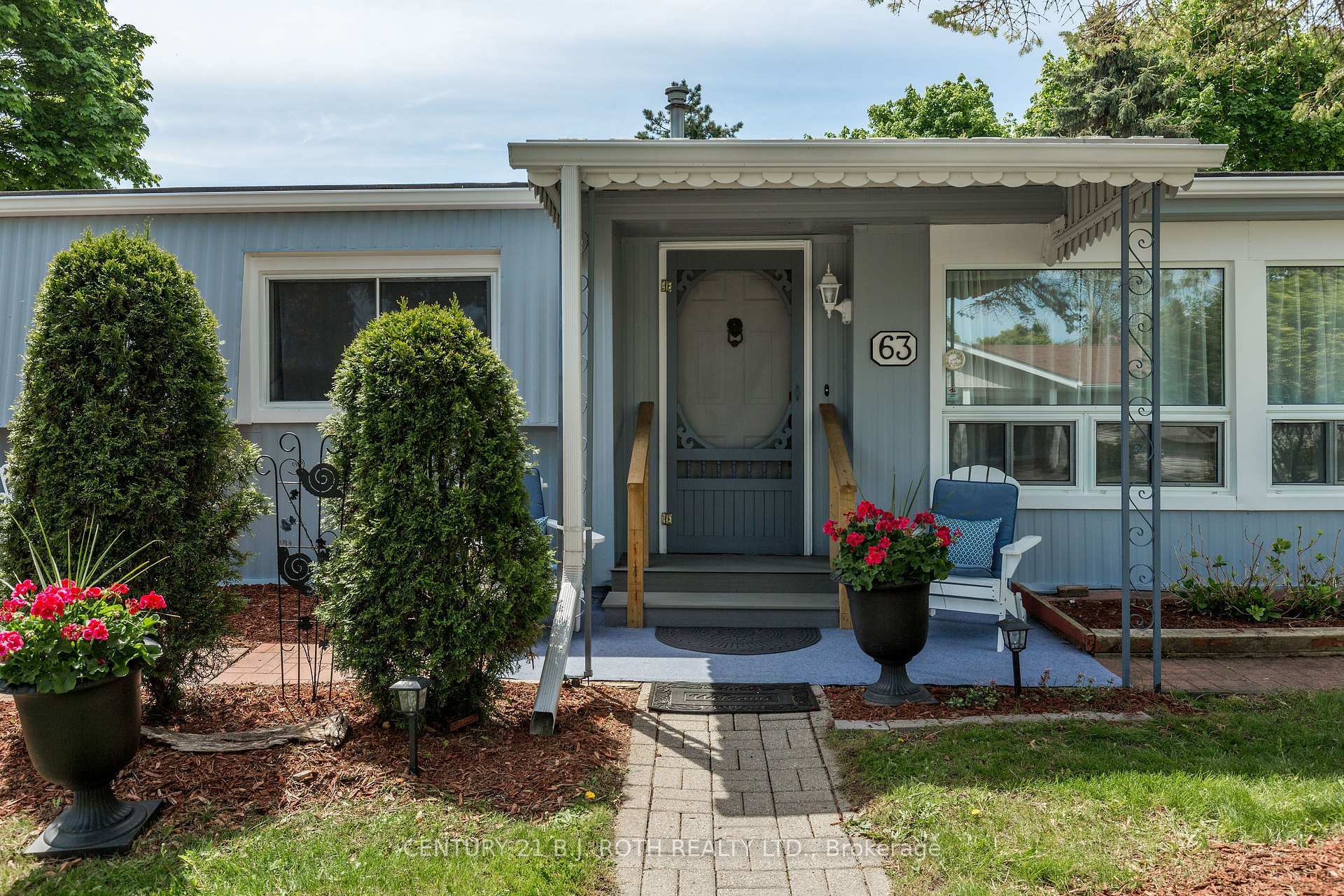 Property Photo: 63 Flora Drive ON L9S 1R1