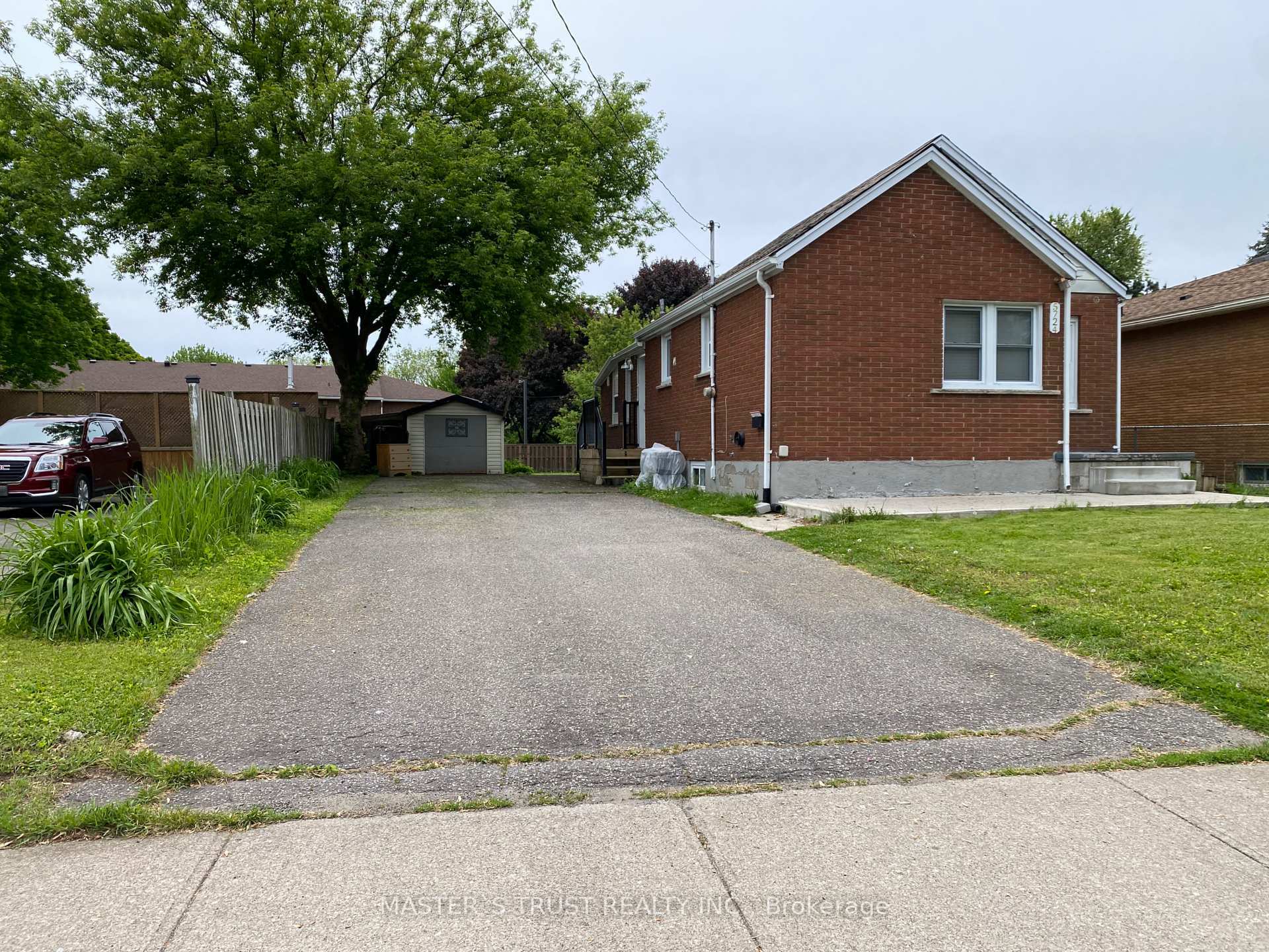 Property Photo:  5724 Arthur Street  ON L2E 3C1 