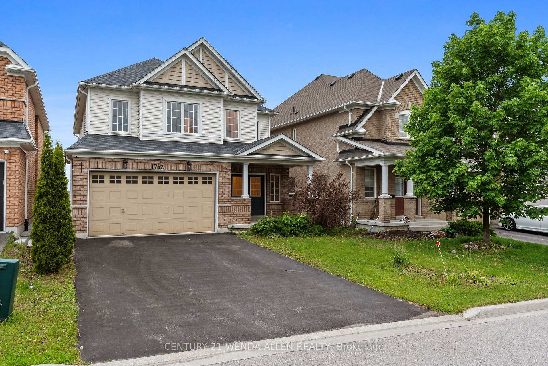 Property Photo: 1752 Finkle Drive ON L1K 0H2