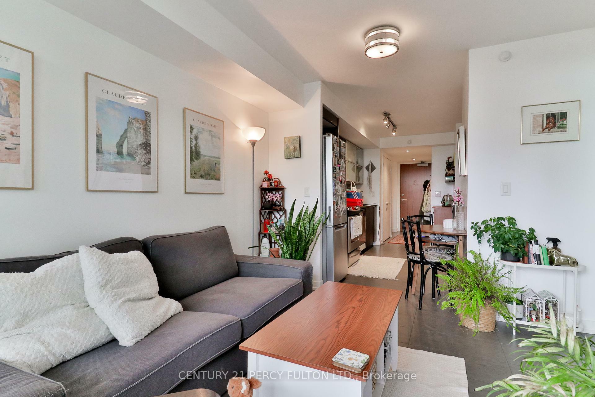 Property Photo: 170 Fort York Boulevard 201 ON M5V 0E6