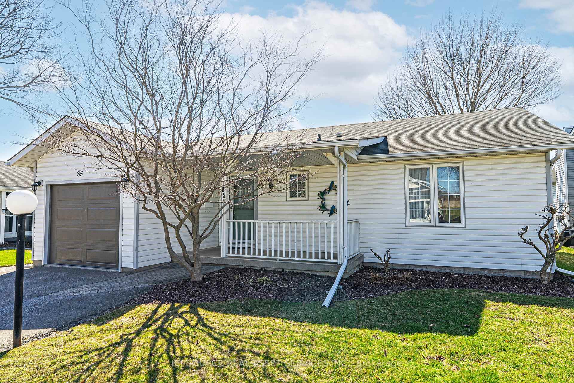 Property Photo: 85 Wilmot Trail ON L1B 1B8