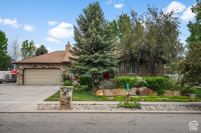 Property Photo: 896 E 380 N UT 84032