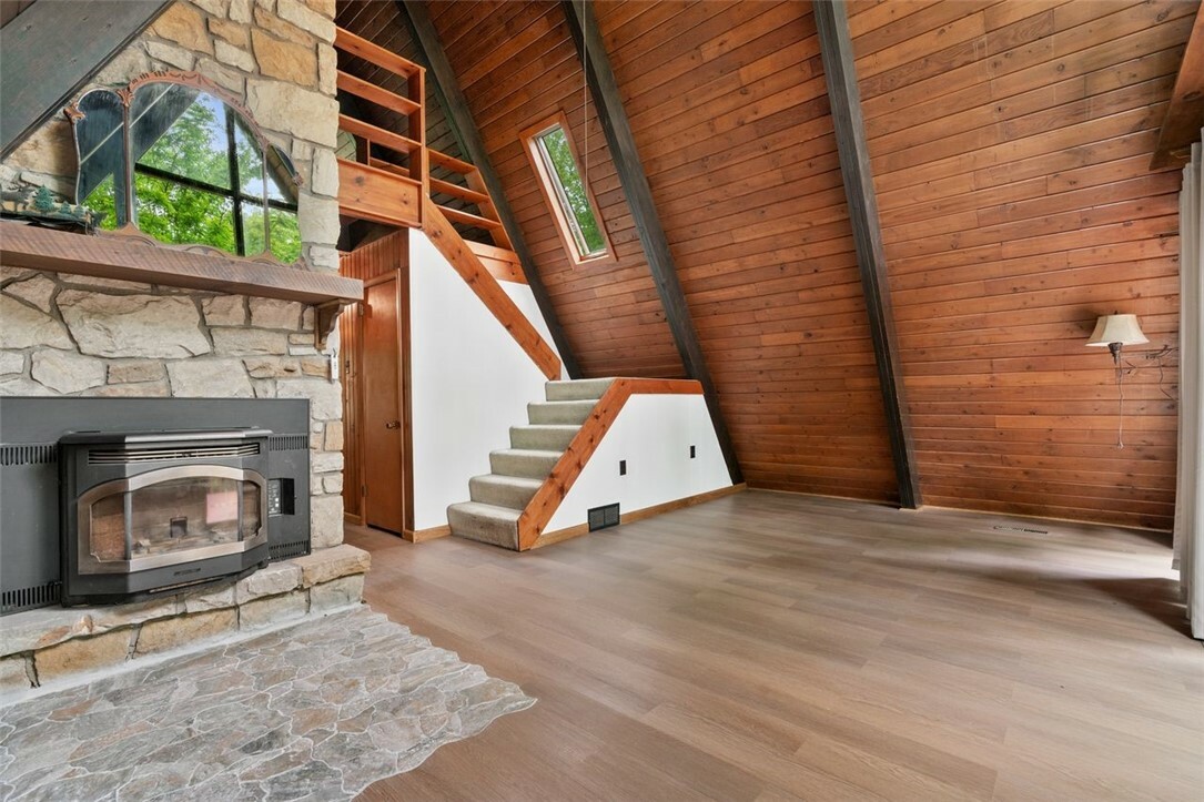 Property Photo: 798 Cross Creek Rd PA 15021