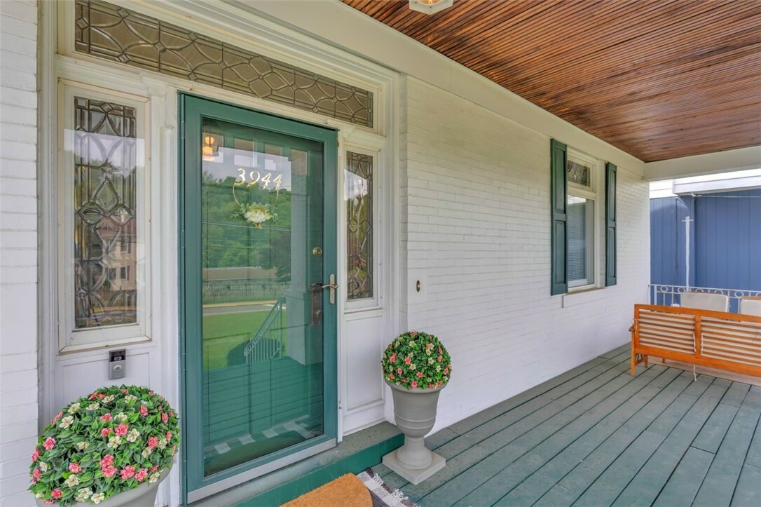 Property Photo:  3944 Willow Ave  PA 15234 