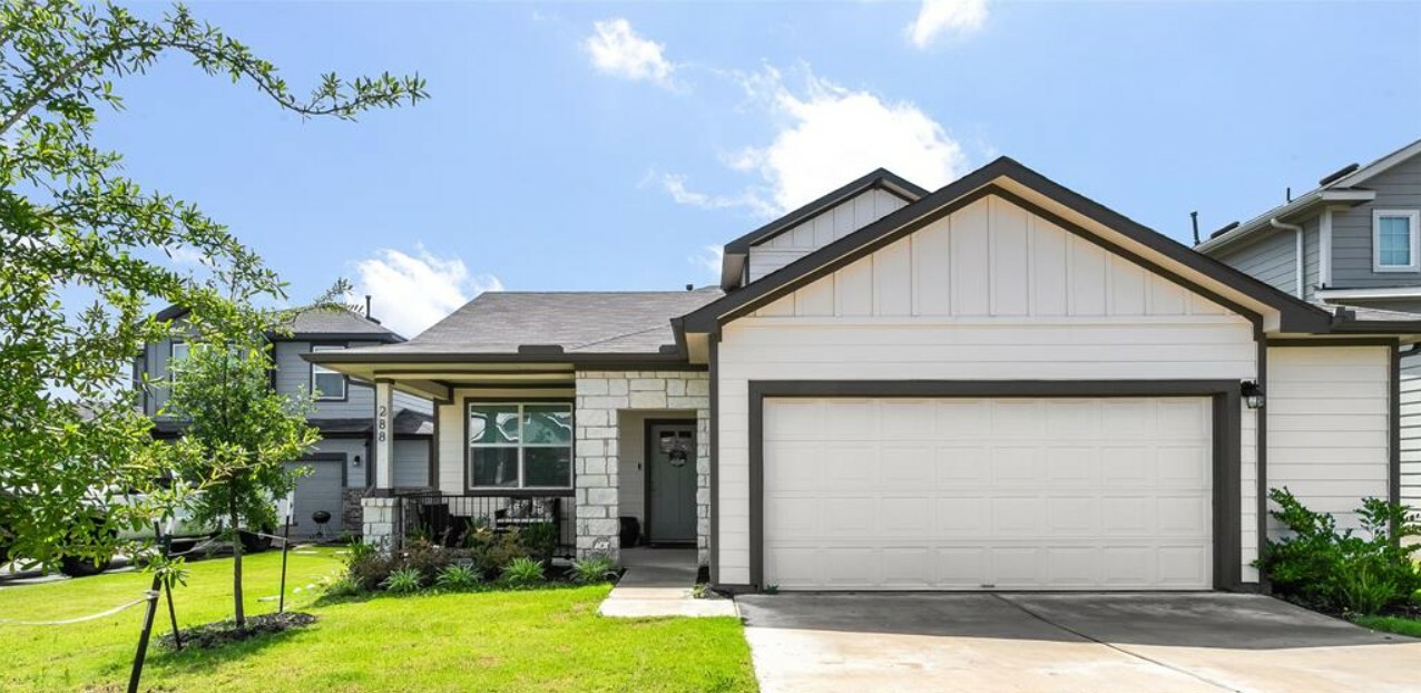 Property Photo: 288 Caddo Bend TX 78640