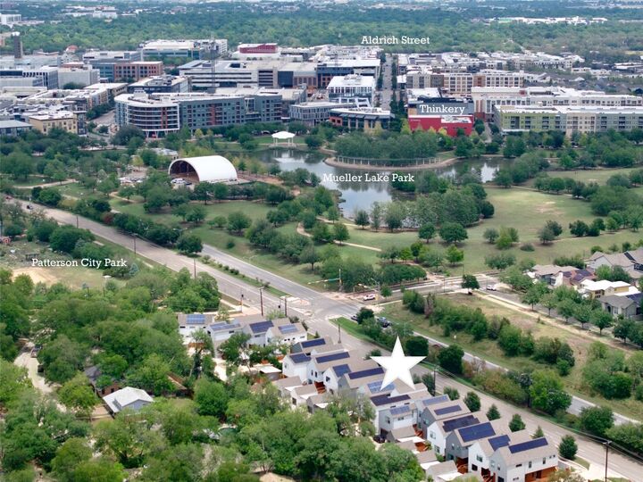 Property Photo:  4020 Airport Boulevard 9  TX 78722 