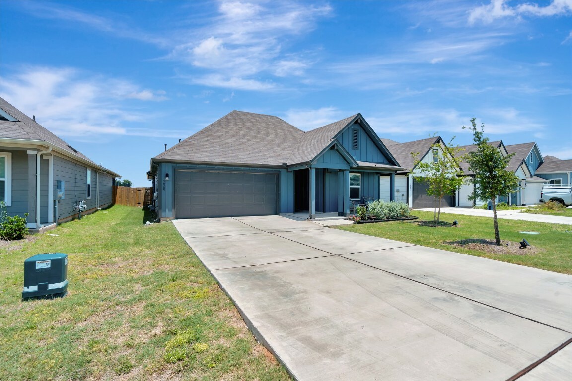 Property Photo: 225 Sweetwater Creek Lane TX 78634