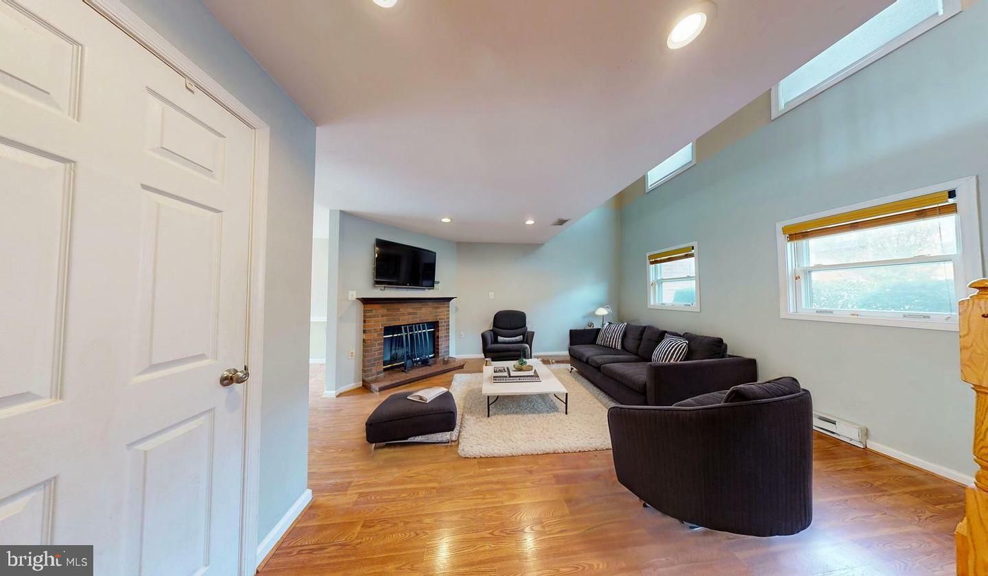 Property Photo: 5612 Gresham Lane VA 20120