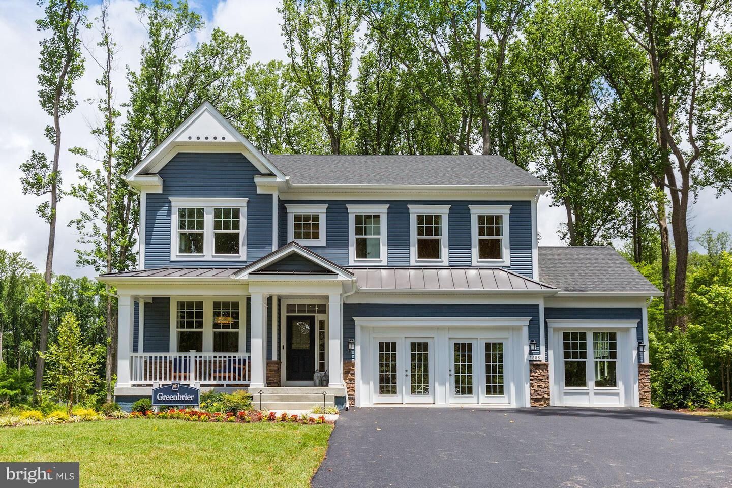 Property Photo: 7328 Wisteria Point Drive MD 21076