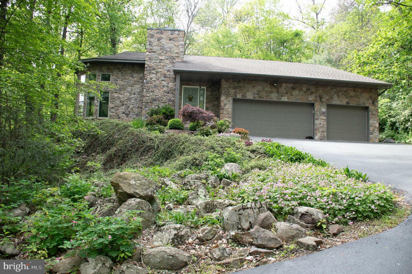Property Photo:  120 Aspen Drive  PA 17019 