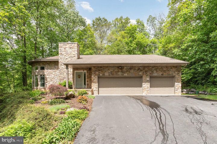 120 Aspen Drive  Dillsburg PA 17019 photo