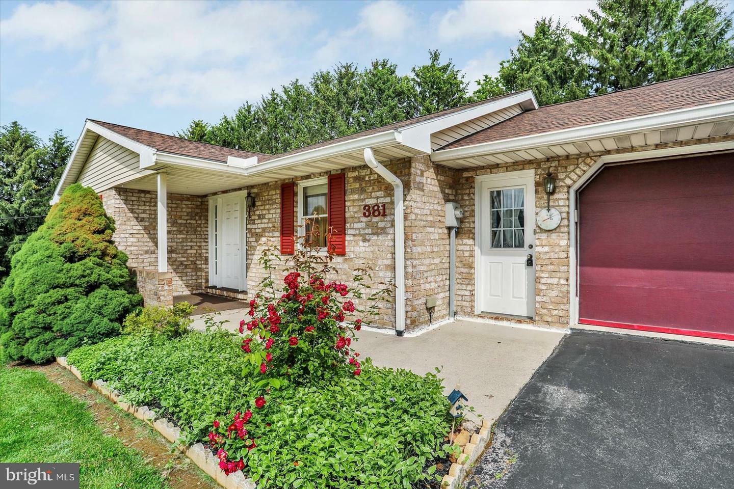 Property Photo: 381 N Main Street PA 17362