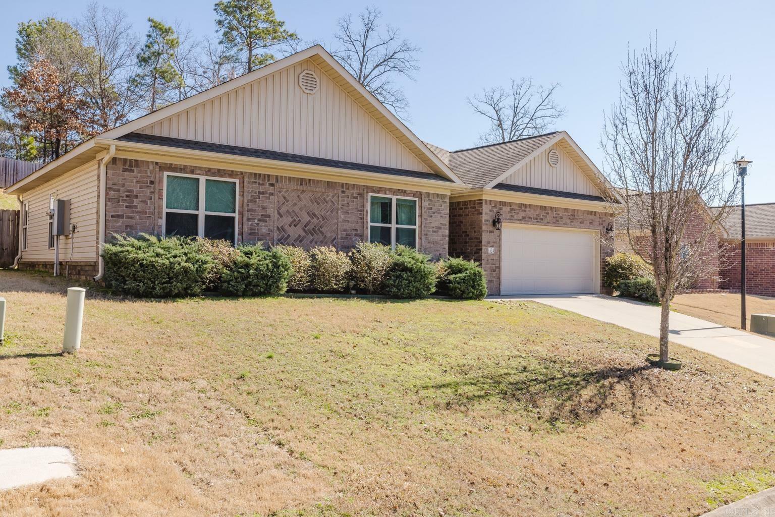 Property Photo: 1324 Hunter Wood AR 72022