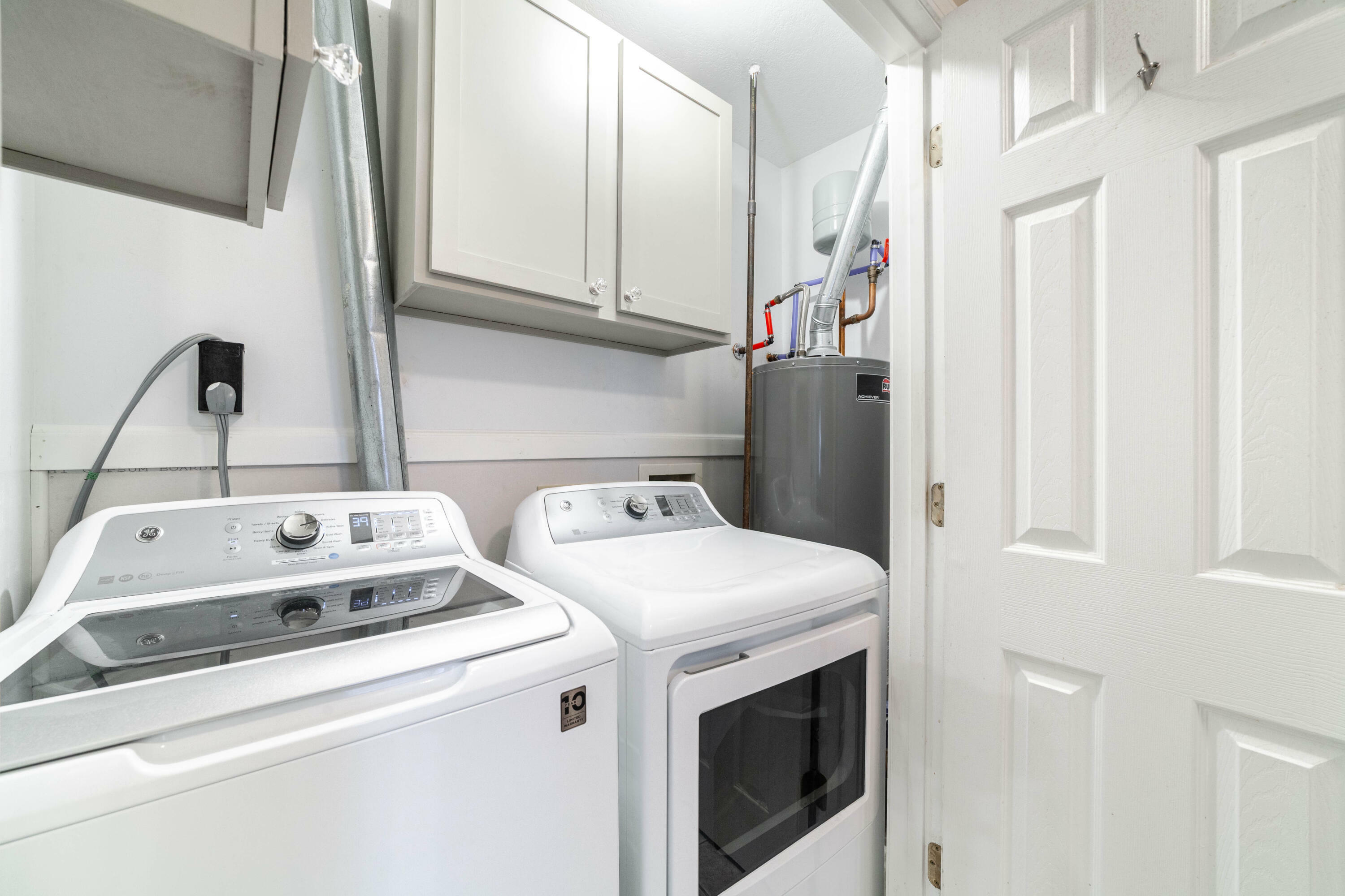 2020 Martinshire Dr  Columbia MO 65203 photo