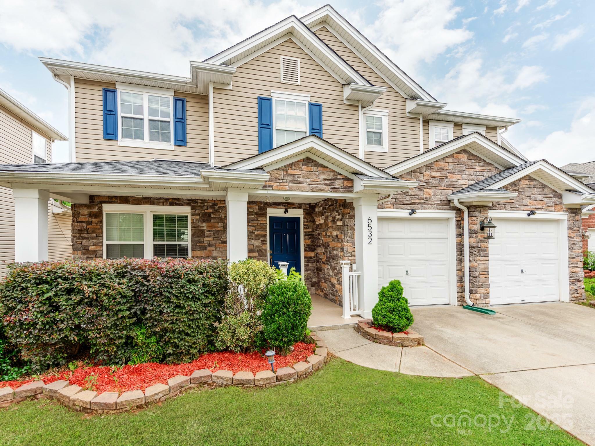 Property Photo: 6532 Prosperity Commons Drive NC 28269