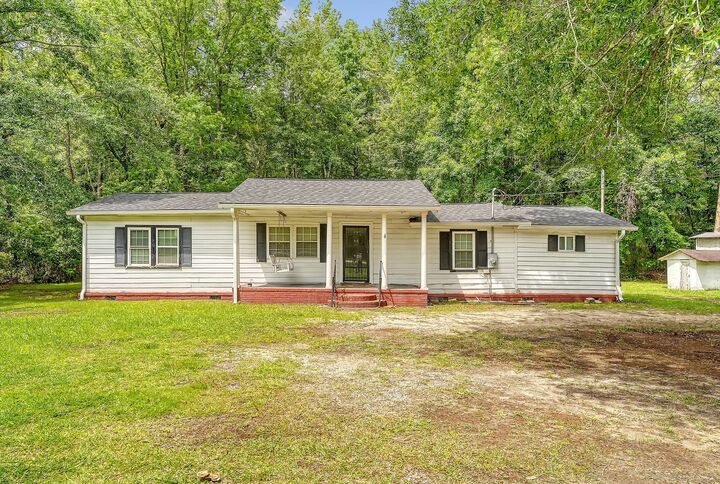 2202 Sc-61  Ridgeville SC 29472 photo