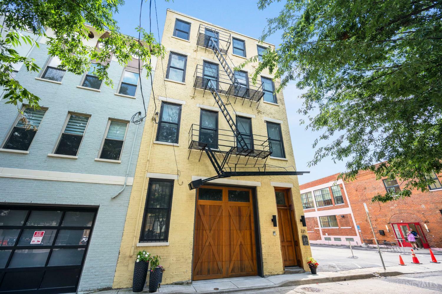 Property Photo: 221 Kemp Alley OH 45202