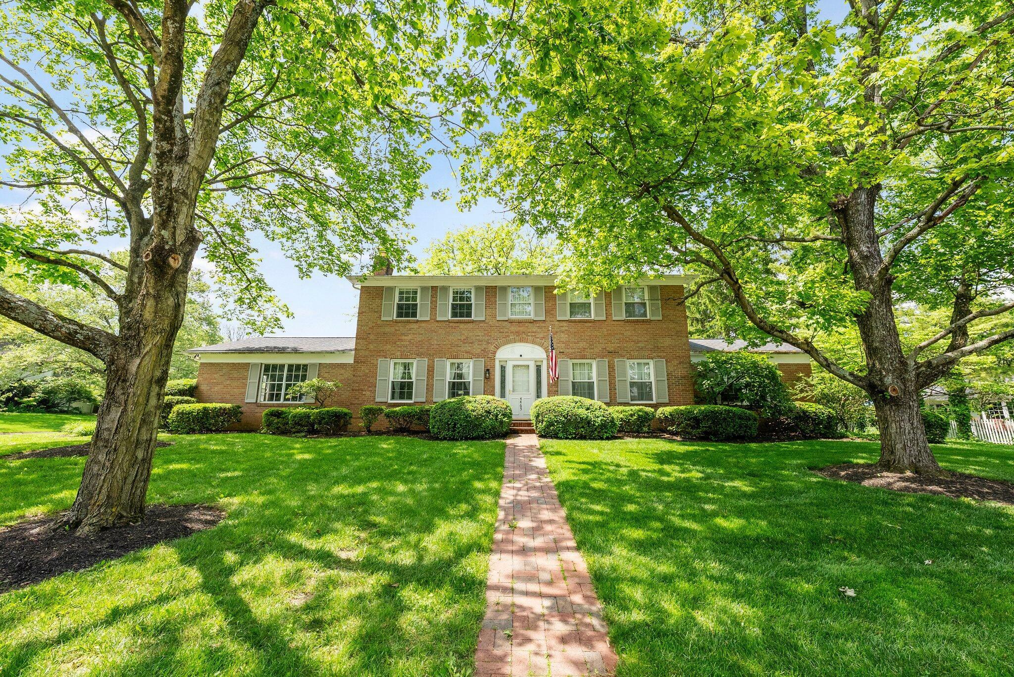 Property Photo:  4465 Loos E Circle  OH 43214 