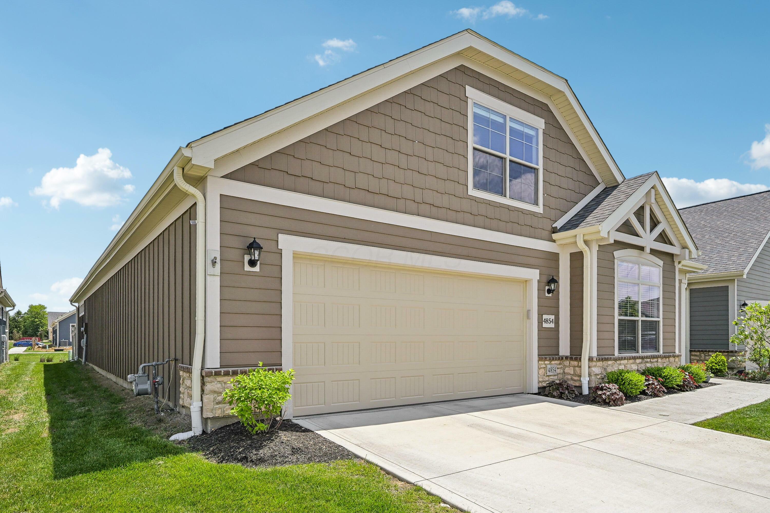 Property Photo: 4854 Piedmont Drive OH 43026