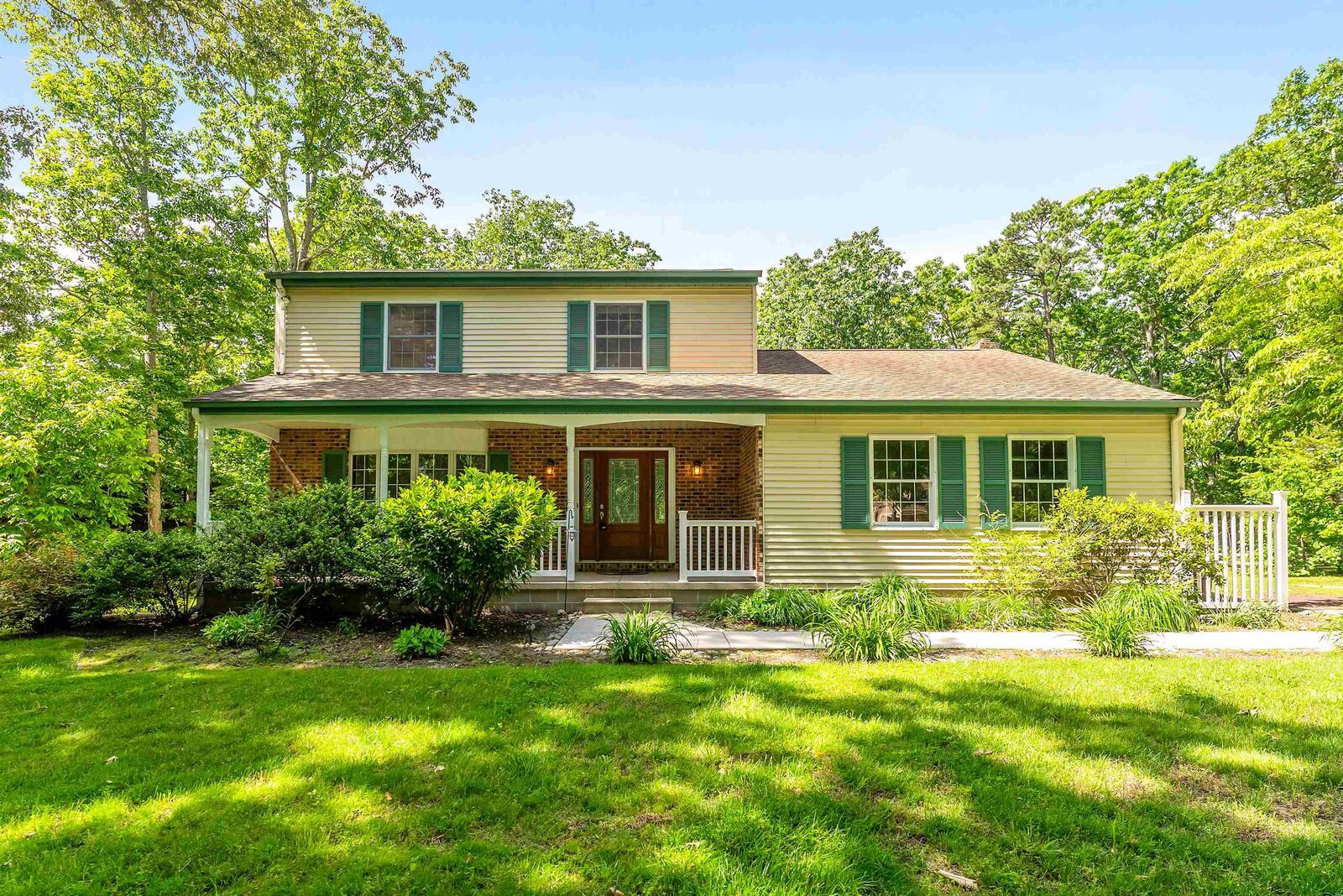 Property Photo:  25 Acorn  NJ 08210 
