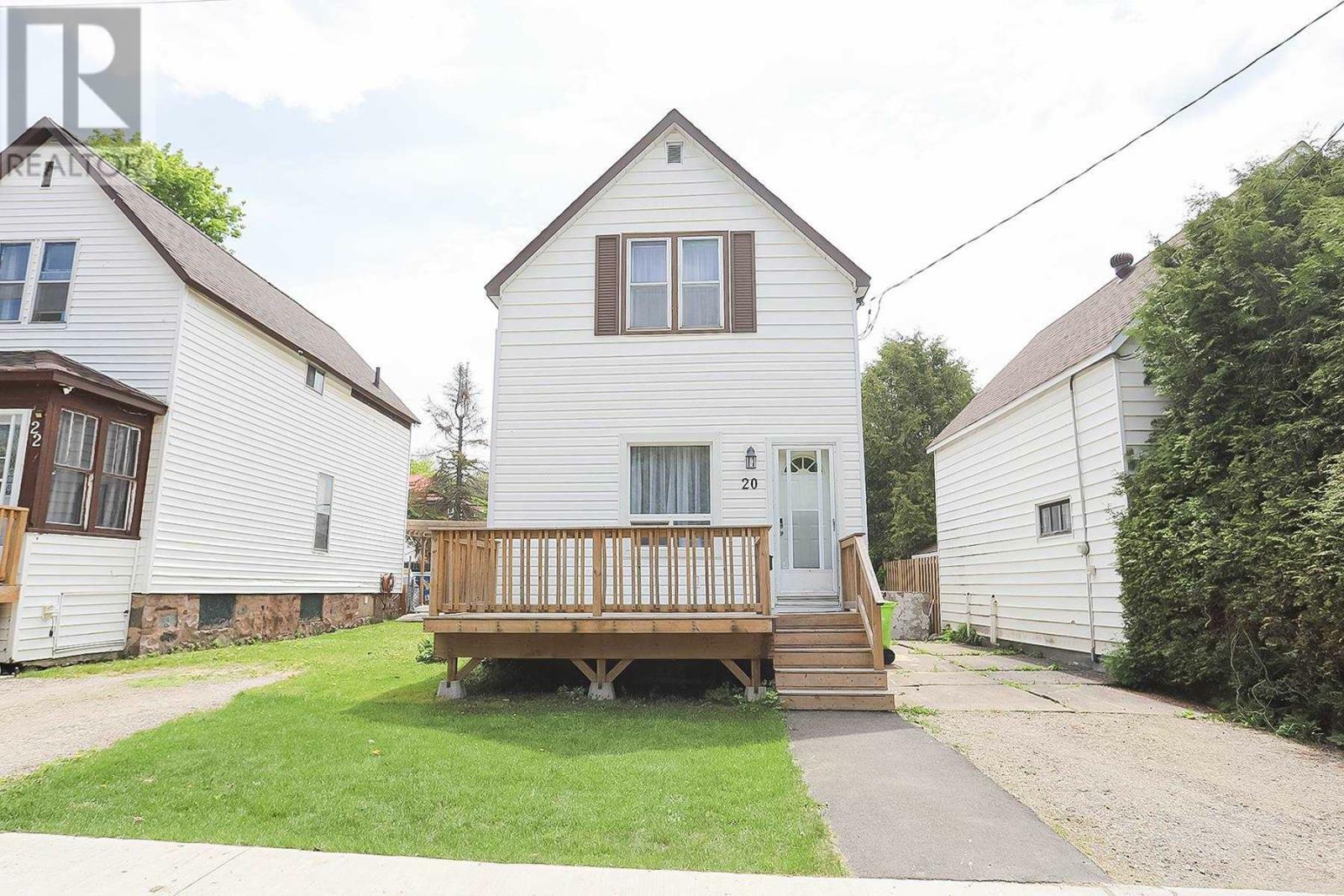 20 Dufferin Ave  Sault Ste. Marie ON P6B 2N4 photo