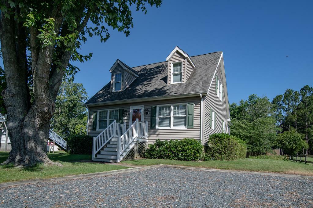 Property Photo: 21382 Southside Rd VA 23417