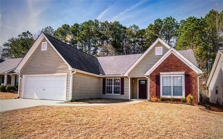 Property Photo:  2350 Laurel Pointe Lane  GA 30043 